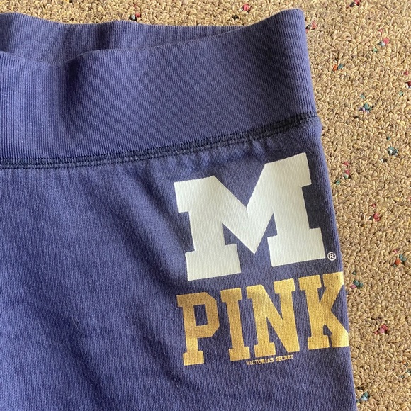 NWOT PINK 'U of M' Sweats Set - size sm & med - Picture 5 of 13